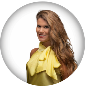 
                                    Isabela Torres de Melo                                     